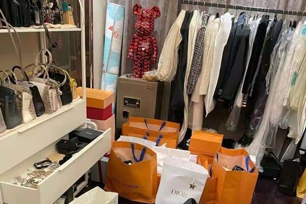 大洼区回收一线品牌衣服